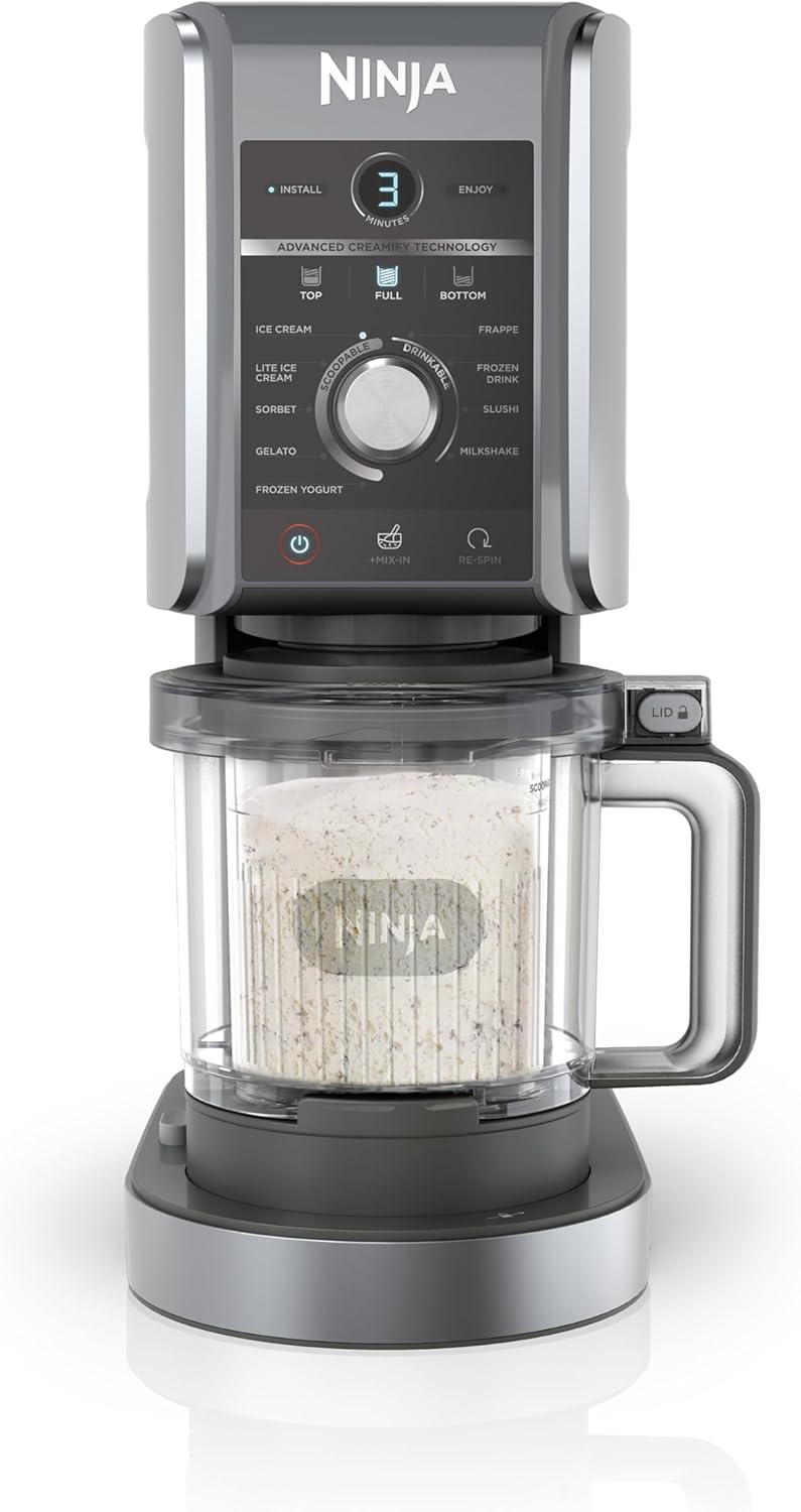 Ninja CREAMi Deluxe Eis-und Eisgetränkmaschine mit 3 Bechern, 10 Funktionen, macht Eiscreme, Gelato, Sorbet, Frozen Yoghurt, Milchshakes, Slushi & mehr, 2-in-1 Geschmacksoption, Silber, NC501EU