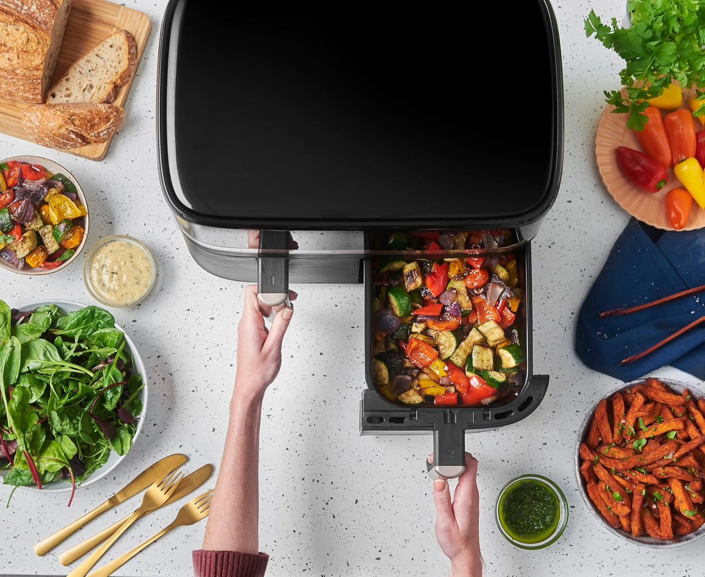 Russell Hobbs Heißluftfritteuse 2 Kammern 9L Rapid AirFryer [2 Fächer je 4,5l, sehr leiser Betrieb, 9 Programme] SatisFry Fritteuse (spülmaschinenfest, Match & Synchronisierungsfunktion) 27681-56